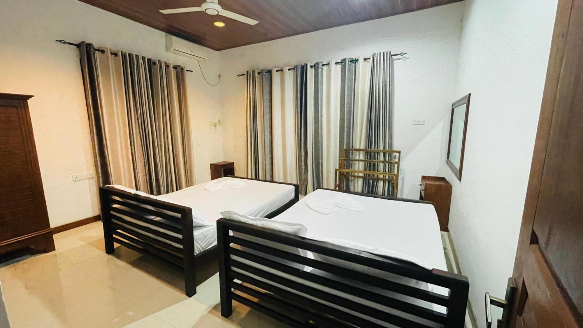 Anuradhapura Hotels Chambre photo